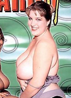 Kelly Kleevage