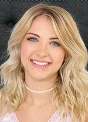 Emma Bugg