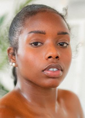 Dakota Simone